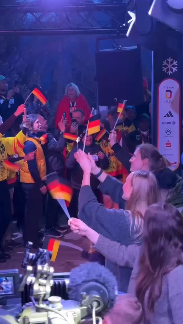 Let’s celebrate our 4-Man #bobsleigh 🥇&🥈